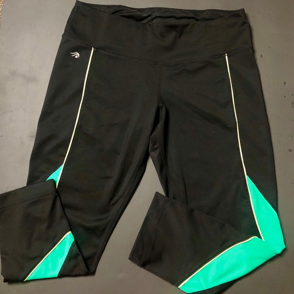 Black & Yellow Capris Leggings Activewear